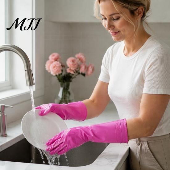 Winter Household Cleaning Gear PVC Rubber Gloves, Thickened with Warm Fleece Lining Dishwashing Reusable Latex Free Gloves Waterproof Anti-Slip