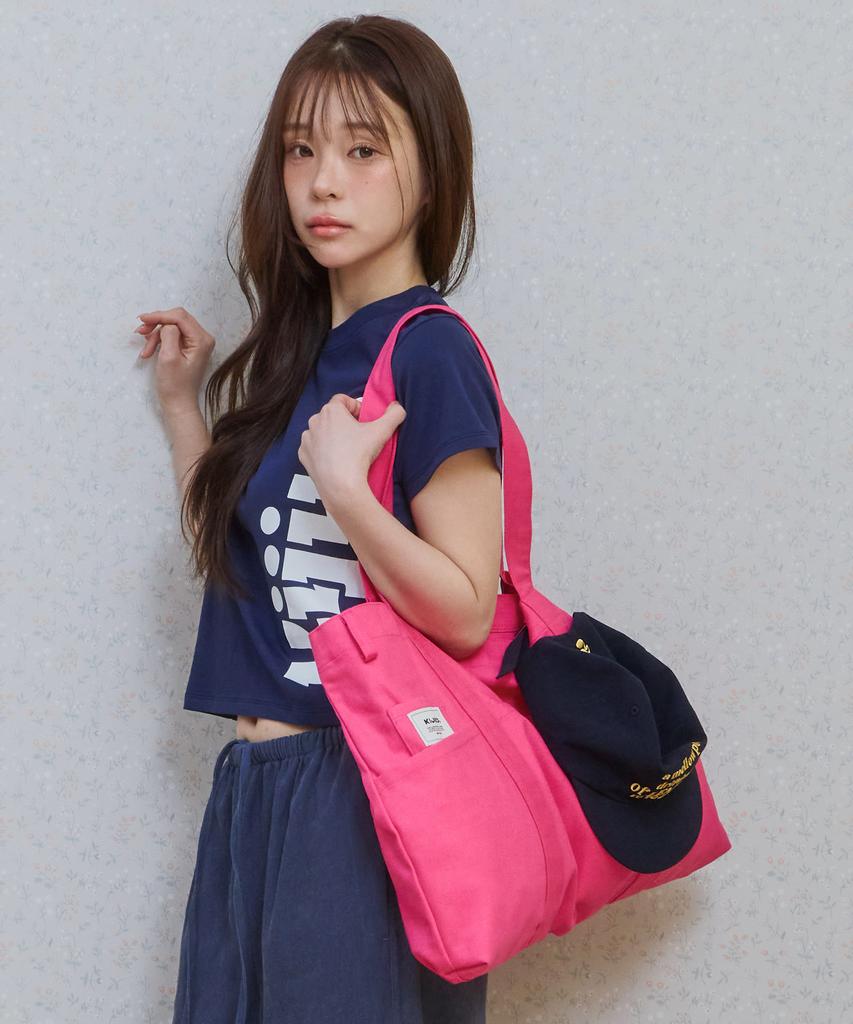 Kijiko Ke906. Angled Pocket Utility Tote Hot Pink