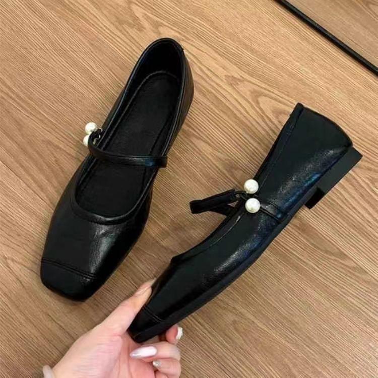 One-word Pearl Temperament Flat-bottomed Shallow-mouth Shoes 2025 New Spring and Summer French Retro Mary Jane Shoes Women's Shoes