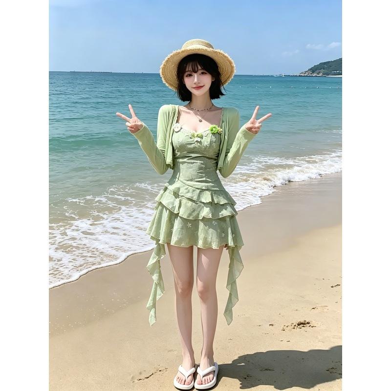 Seaside Vacation Wind Is Small and Fresh Mori Suspender Ruffle Edge Design Floral Dress Sunscreen Cardigan Set