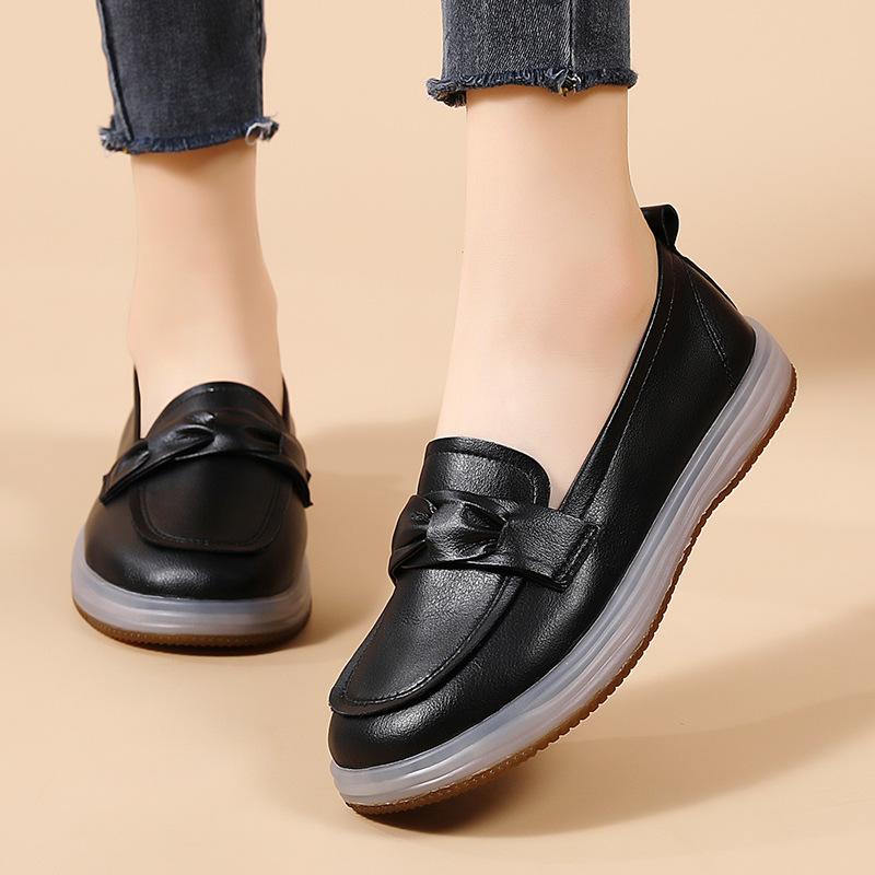 Leather women's autumn one-pedal single shoes, small leather shoes, flat and comfortable mother shoes