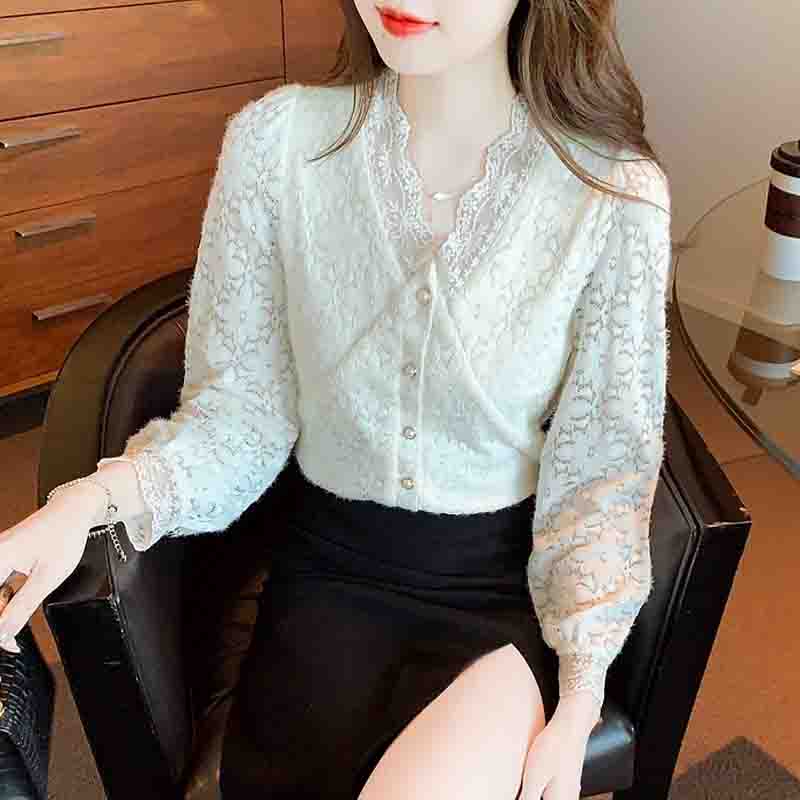 Mode Neu 2024 Herbst Winter Langarm V-Ausschnitt Aprikosenfarben Samt Spitze Bluse Hemd Damen Oberteile Blusen Hemden J768