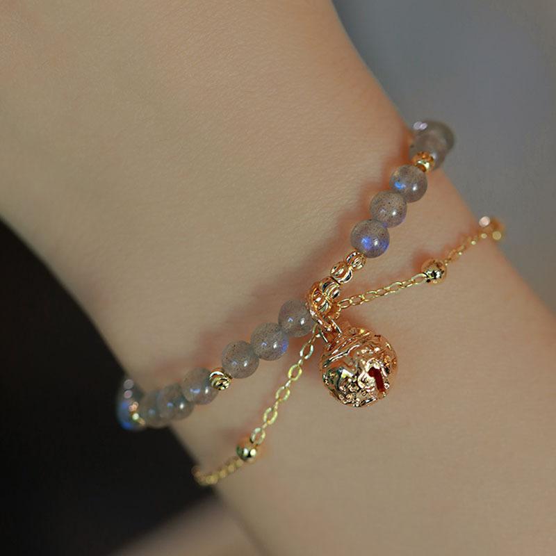 

Gray Moonstone Clover Bracelet for Women, Minimalist Design, Korean Style, Simple Moonstone Petal Jewelry Moonlight Elf Bracelet