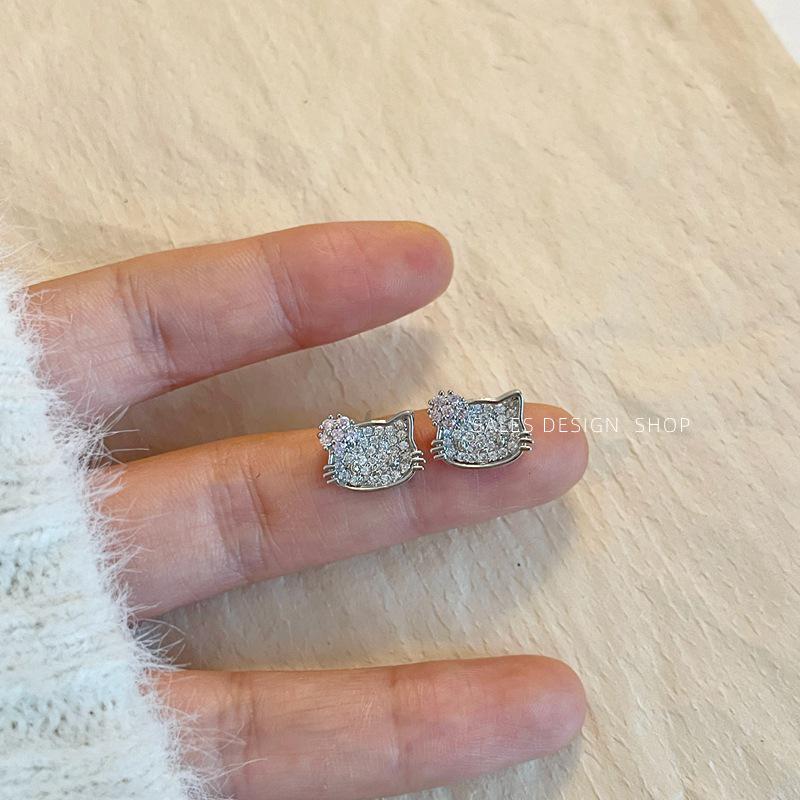 Elegant Micro-Pave Full Diamond Kitten Silver Stud Earrings: High-End, Sweet, and Stylish Design