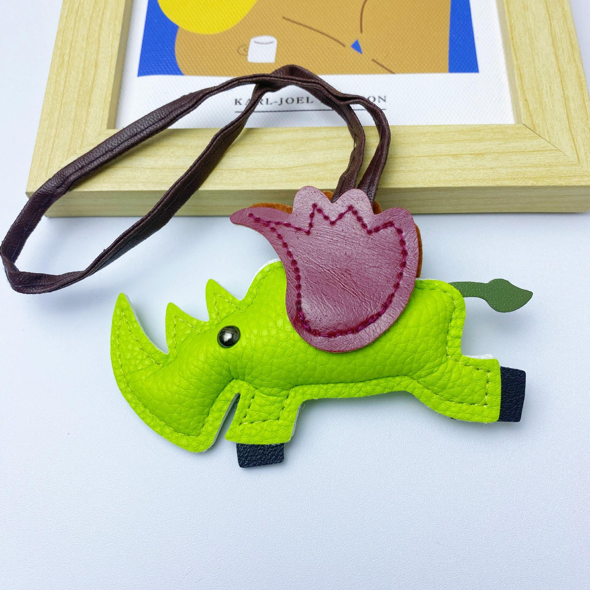 

Мультяшный брелок из кожи носорога: Милое украшение для машины с животным и подарок