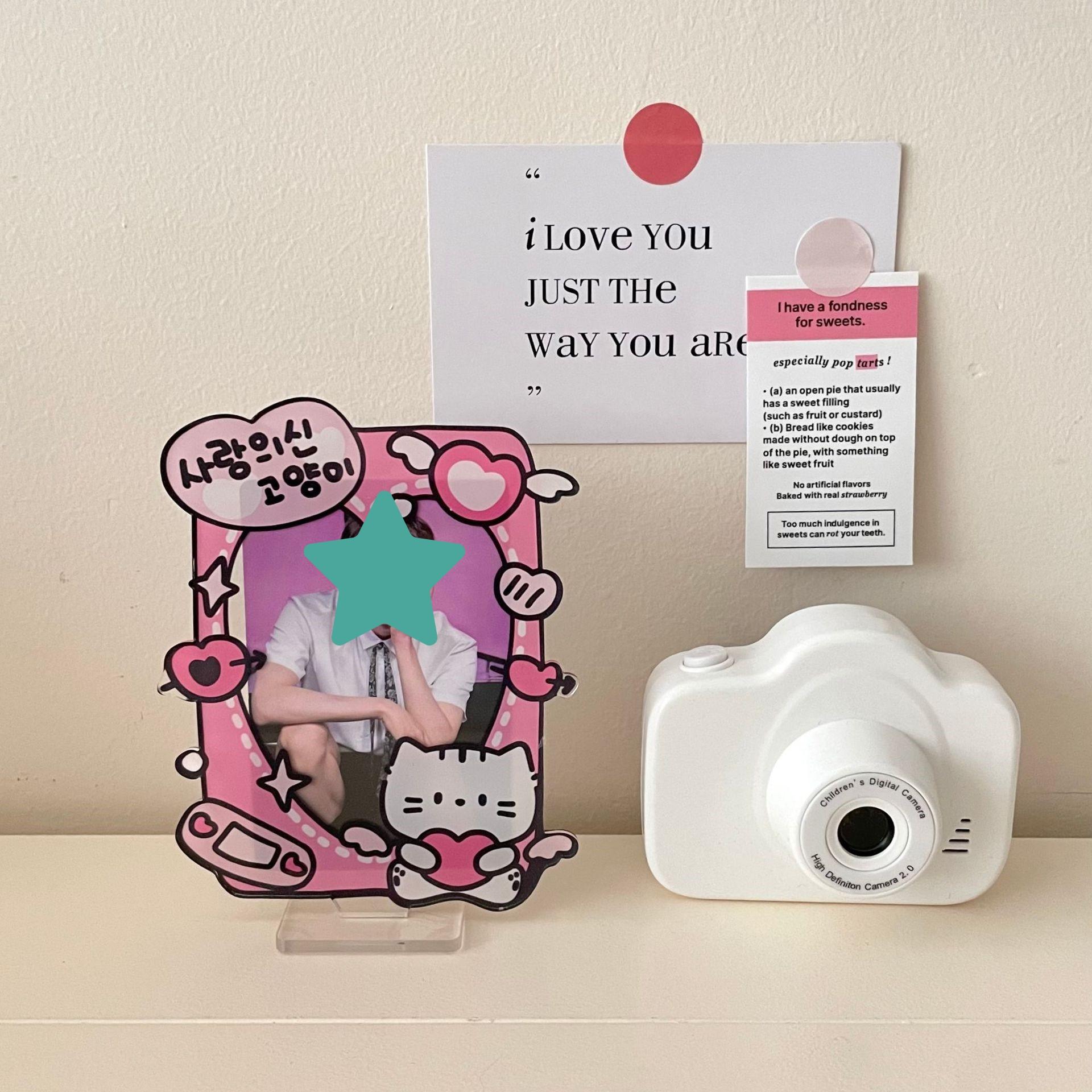 

Кавайный держатель для фотокарточек с милым мультяшным щенком, акриловый дисплей, стоящий идол, Kpop, держатель для фотографий для друга семьи, студенческие принадлежности