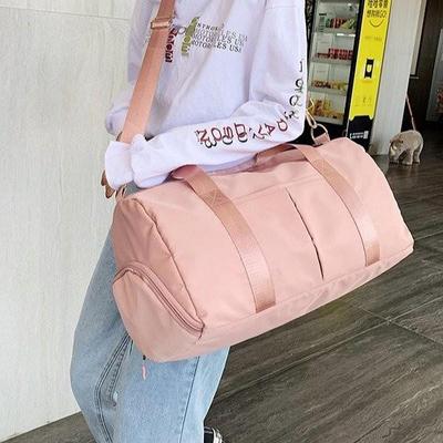 Women's Trendy Travel Bag: Large Capacity, Dry/Wet Separation, Trolley Handle Fit, Shoe Compartment, Perfect for Gym and Luggage.