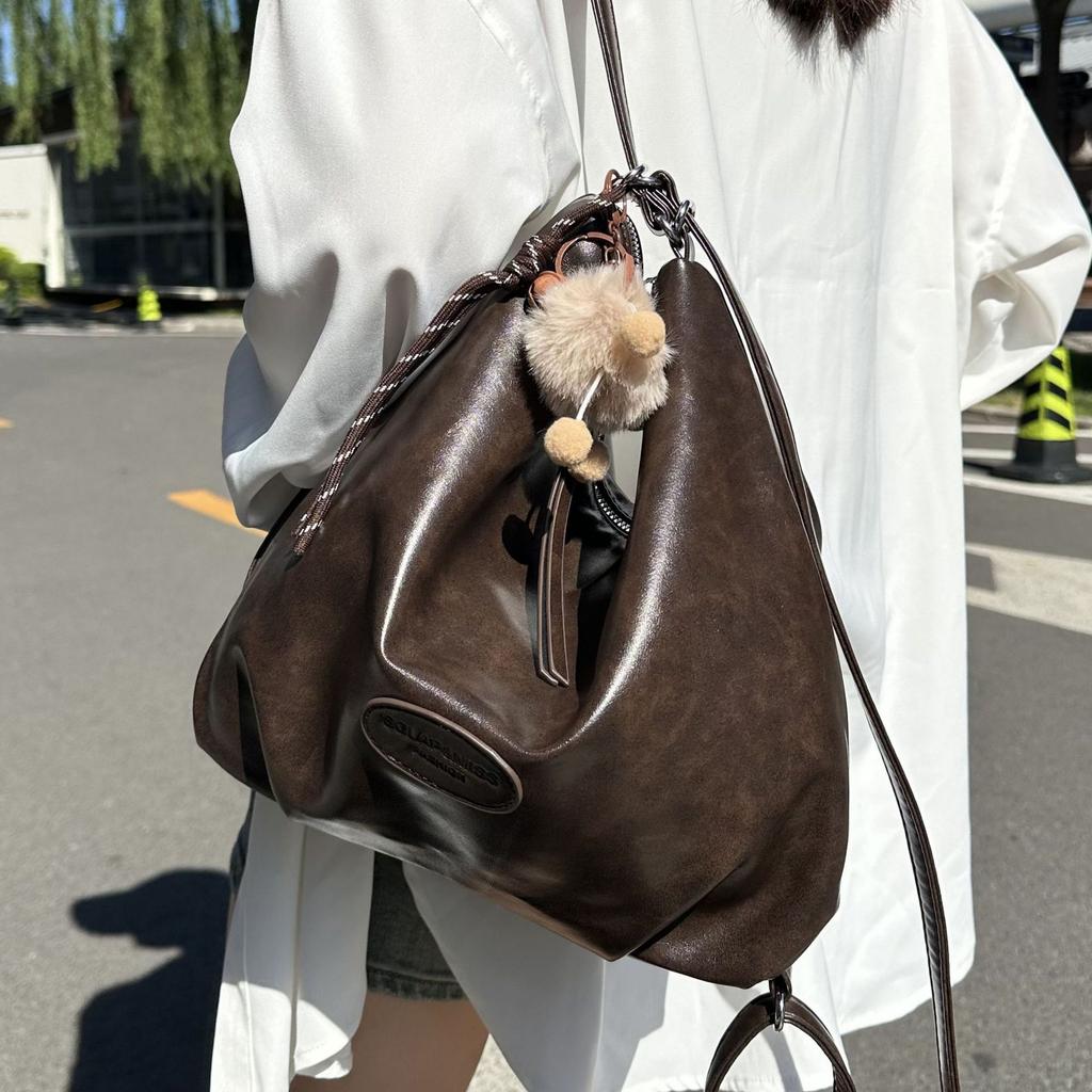 Damentasche 2025 neuer Pendlerrucksack mit großer Kapazität Retro Casual Street Trend Einzel-Schulter Messenger-Rucksack