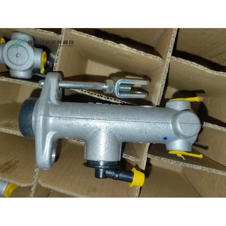 FD30T3 forklift brake master cylinder, forklift brake master cylinder коричневый