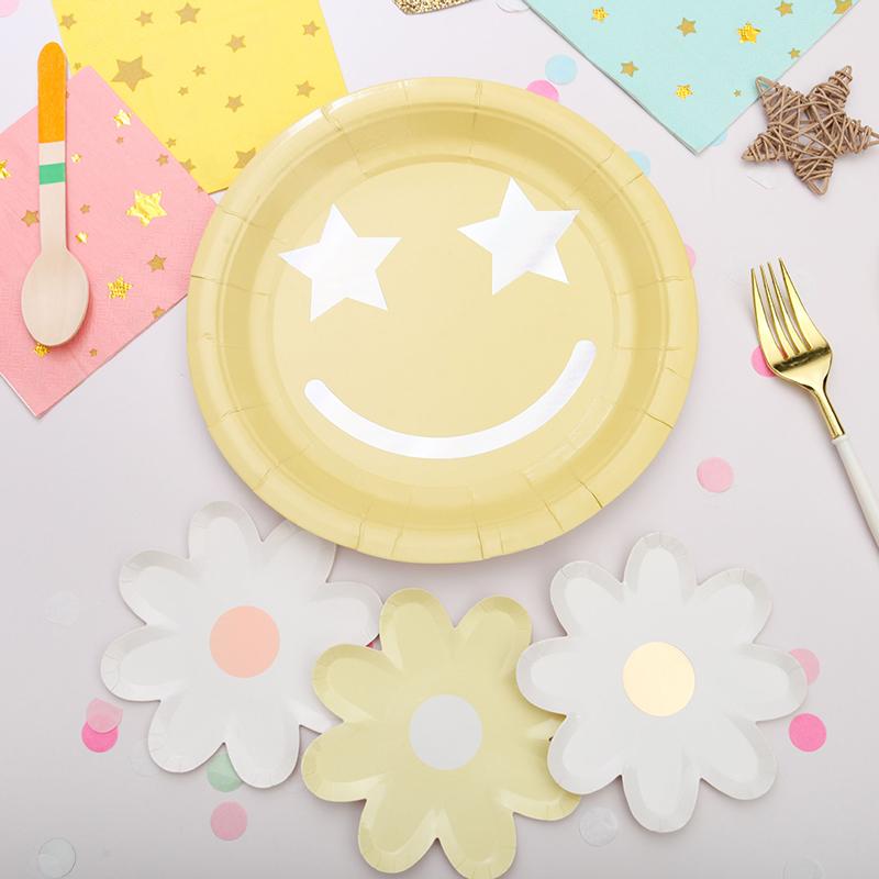 8pcs Mix Color Star Smiling Expression 9inch Plates Birthday Party Decorations Tableware Set Smiling Theme Baby Shower Events
