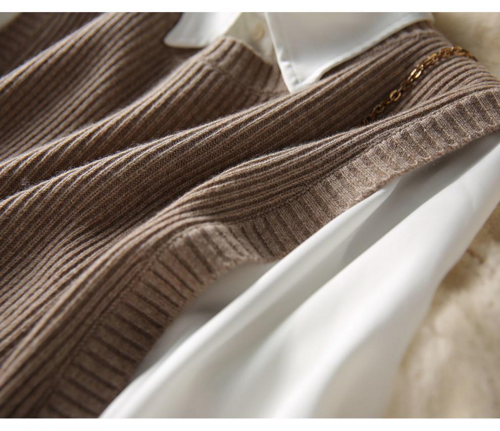 Women's Slim Fashion Round Neck Buttoned Knitted Vest - Anti-Pilling, Solid Color (Spring/Autumn 2022)