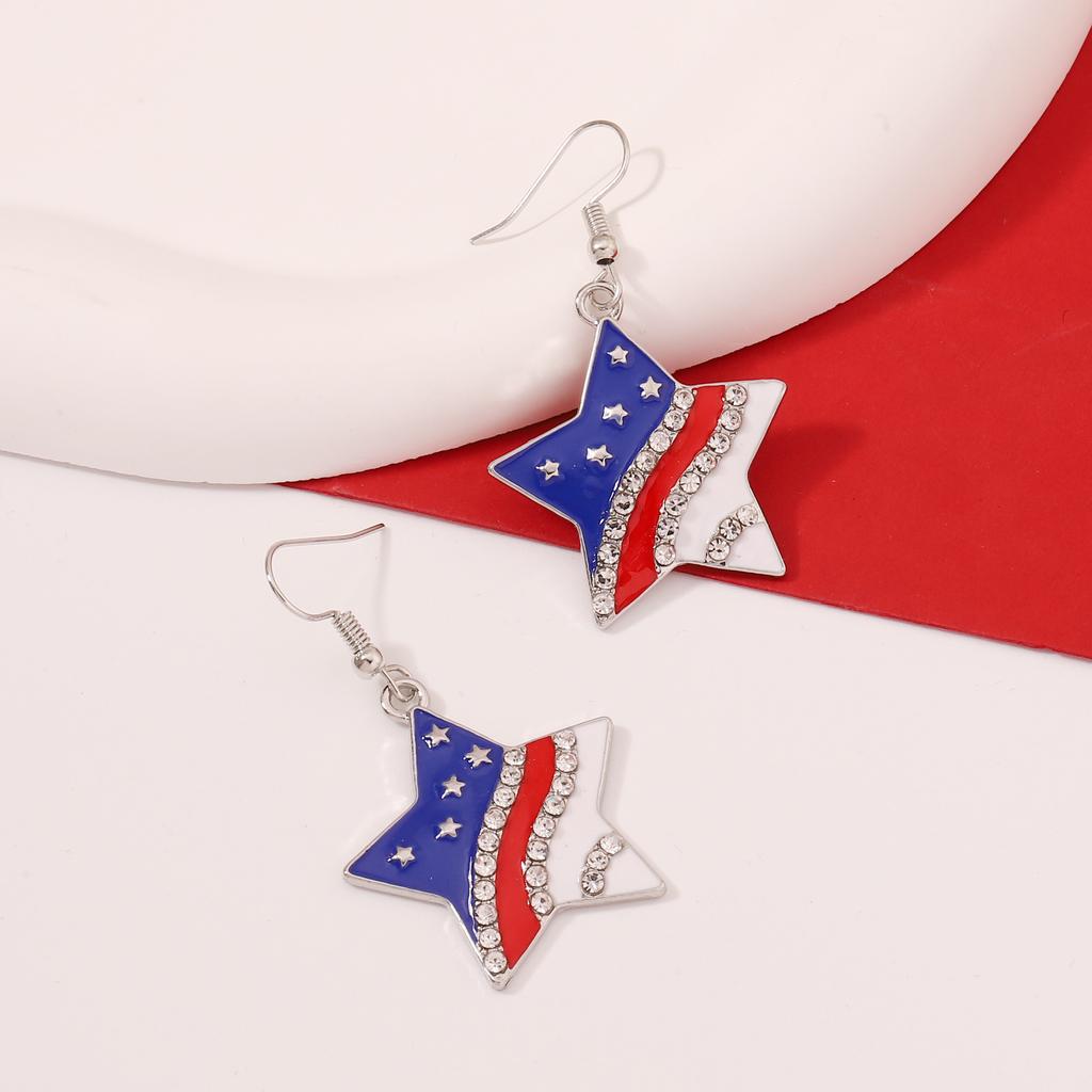 Exquisite, modische und trendige Ohrringe mit blauen, weißen und roten Streifen der Flagge des amerikanischen Unabhängigkeitstags