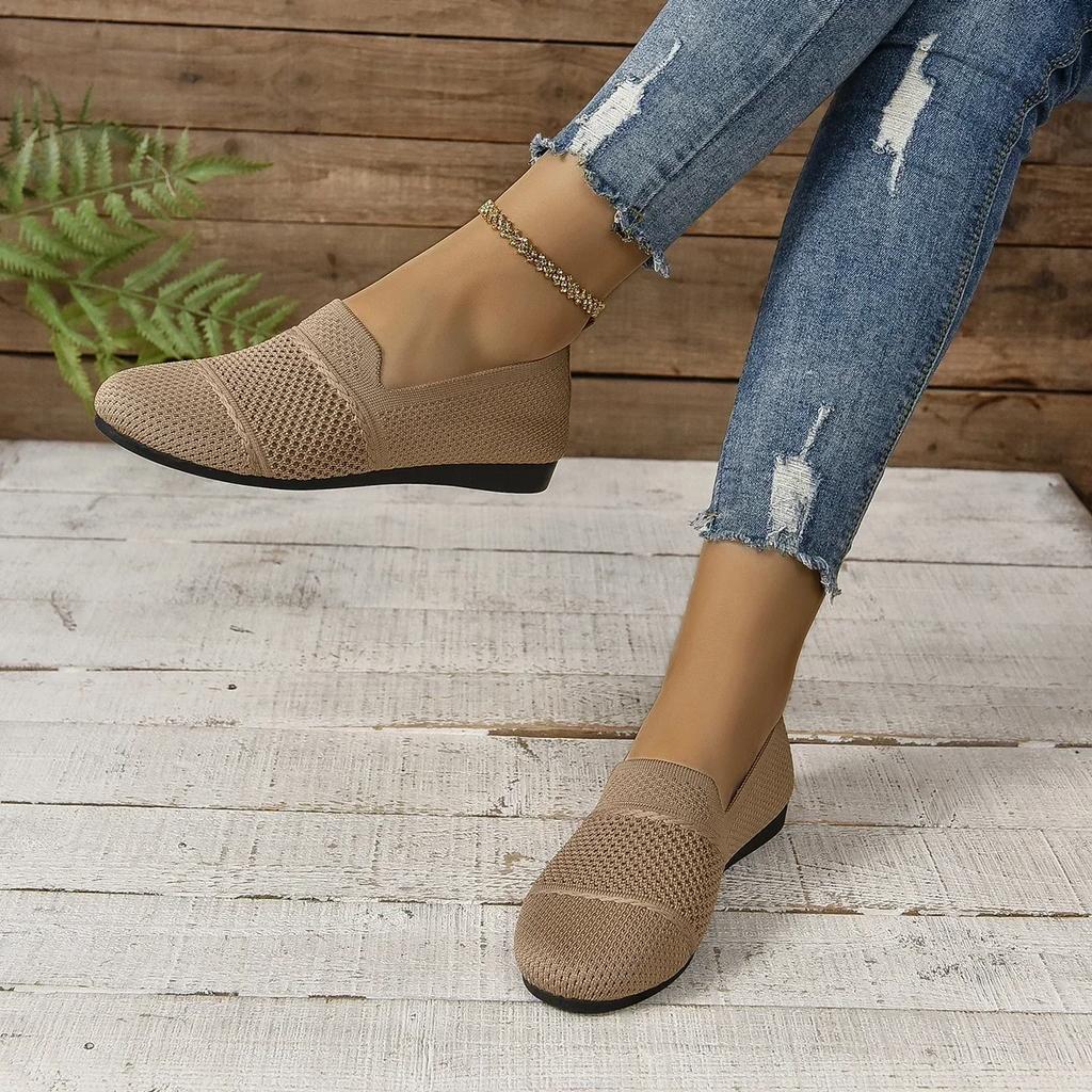 2024 new fashion Women Knitted Running Shoes New Design Sports Cheap Breathable Casual Shoes