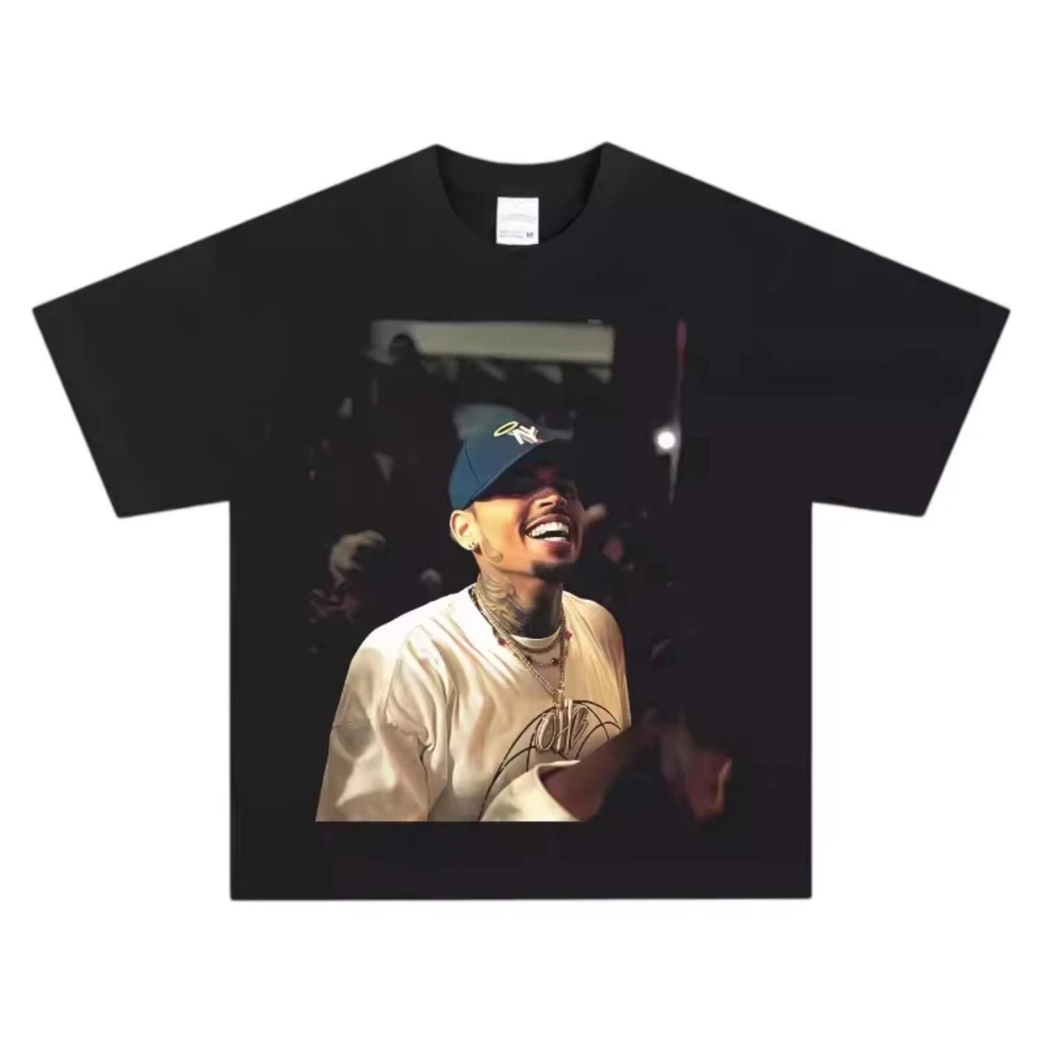 

Chris Brown T-Shirt Unisex Casual R&B Portrait Graphic Print Crew Neck Pure Cotton Streetwear Fashion Tops for Men Women S чёрный