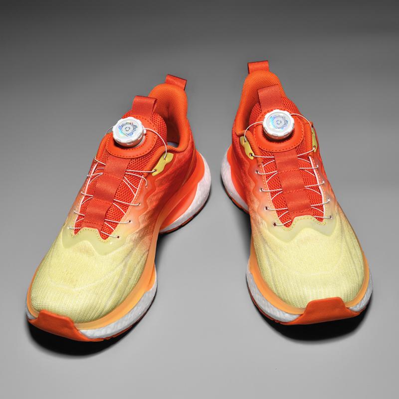 Onemix  New Men Sneakers Breathable Mesh Comfort Running Shoes Men Damping Sports Shoes Men Outdoor Walking Shoes Men