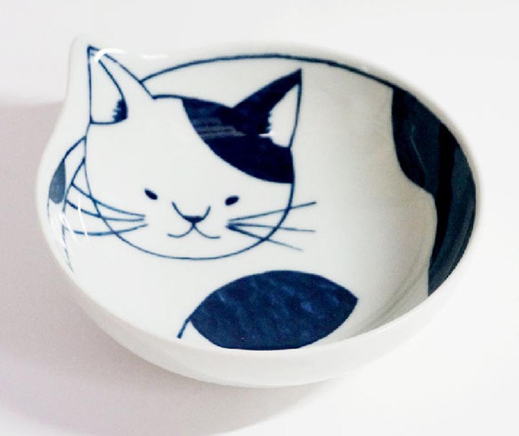 Hasami Ware Coneco Bowl and Plate Set of A Great Gift for Cat Microwave and Dishwasher Made In Product Cat-patterned 4. Lovers. Safe. Japan. Code