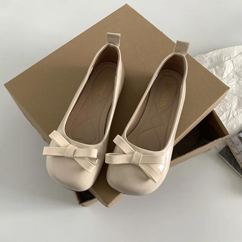 

Модные ретро туфли-балетки из лакированной кожи с бантом для женщин, осенние слипоны на плоской подошве, с круглым носком, лоферы, женские туфли Мэри Джейн 35 бежевый