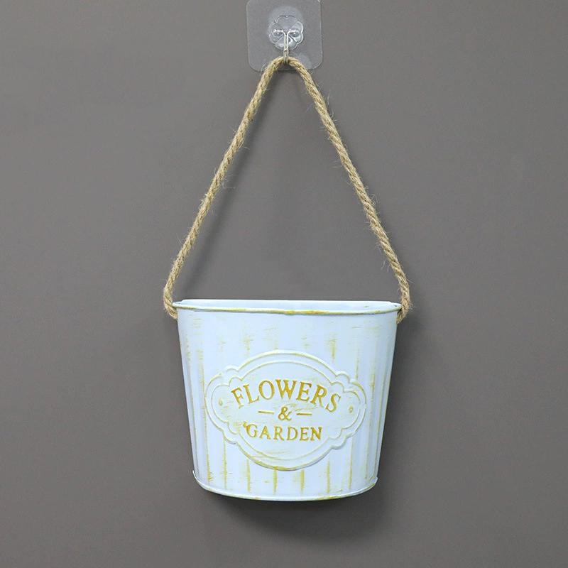 

WTEMPO Retro Rural Ironwork Flower POTS Flower Vases Garden Hanging Buckets Exterior Wall Decorations Wall-hung Flower Baskets Balcony Hanging Buckets 1pc