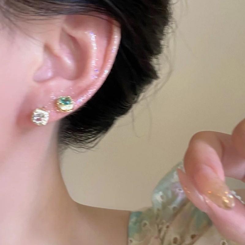 Pinkdudu Sugar Cube Yellow Diamond Stud Earrings Sparkling Light Luxury High-End Earrings Elegant PD2518