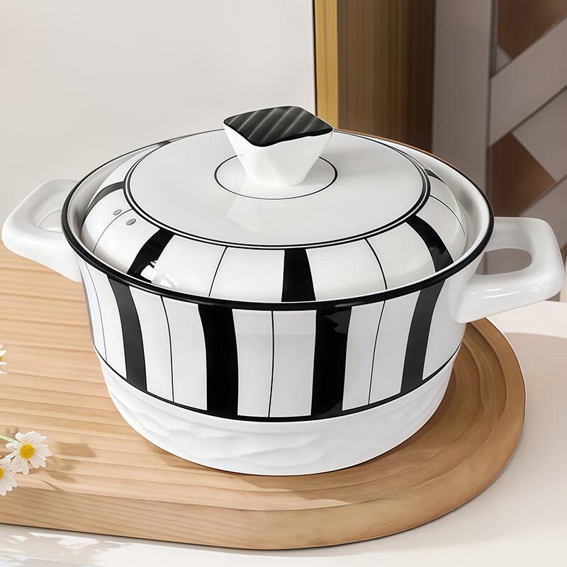 

Double-Handle Ceramic Soup Bowl with Lid