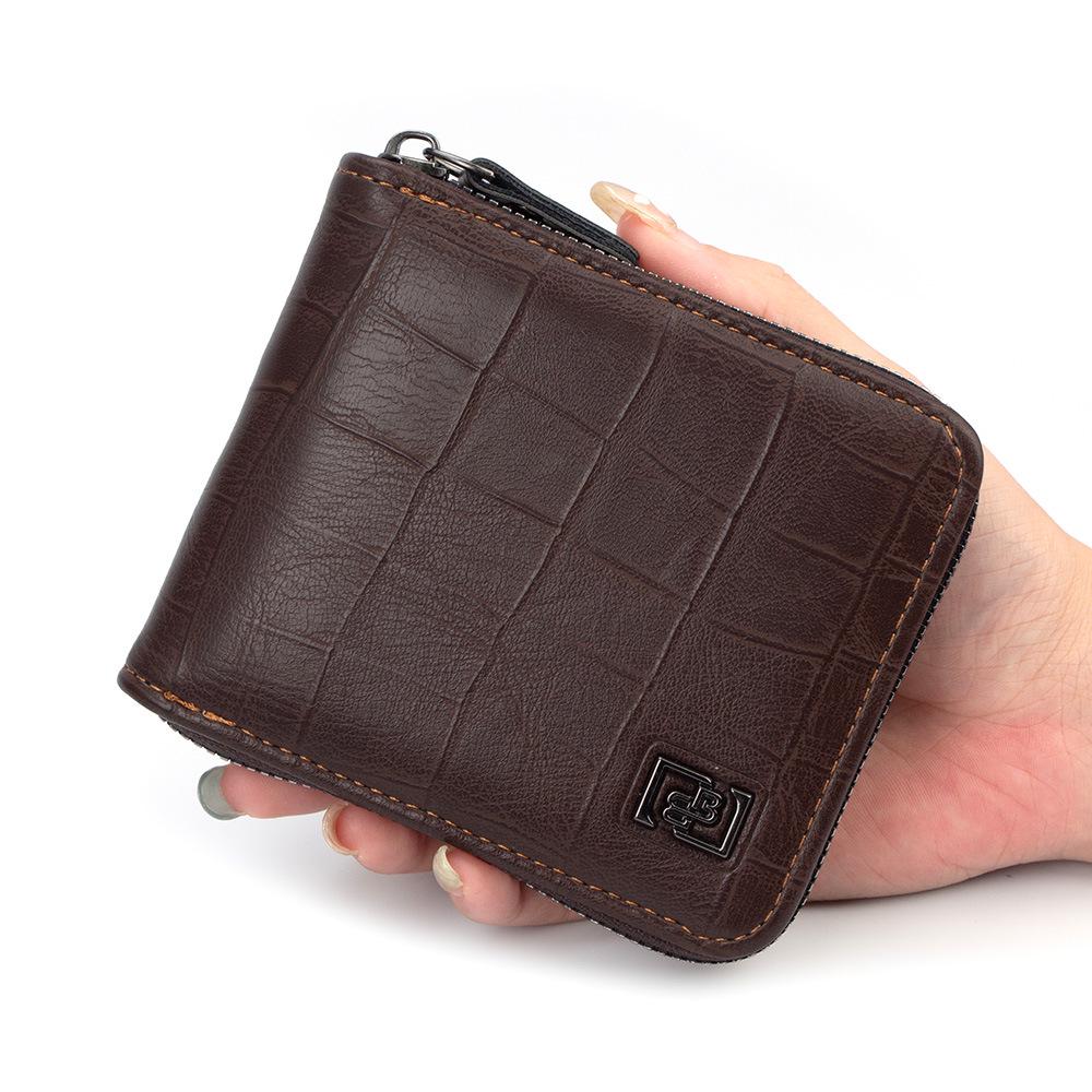 Men's Crocodile Pattern Wallet with Chain, Multi-Card Slots, Coin Pocket, and Change Purse.