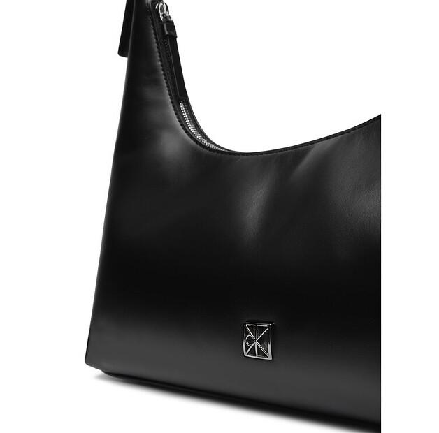 Сумка Calvin Klein Emblem Hw Lthr Shoulder Bag