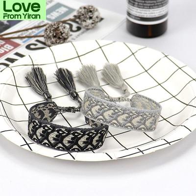Light Luxurious Fabric Women Classic Vintage Friendship Wrist Bracelet Handmade Woven Tassel Wrist Bracelet Embroidery Braided BraceletsLuxury Wrist