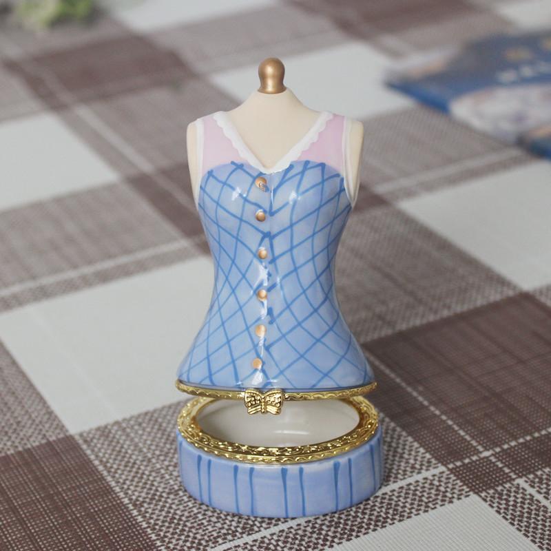 European and American Style Ceramic Handicraft Jewelry Box, Creative Home Furnishings Hand-painted Ceramic Storage Box