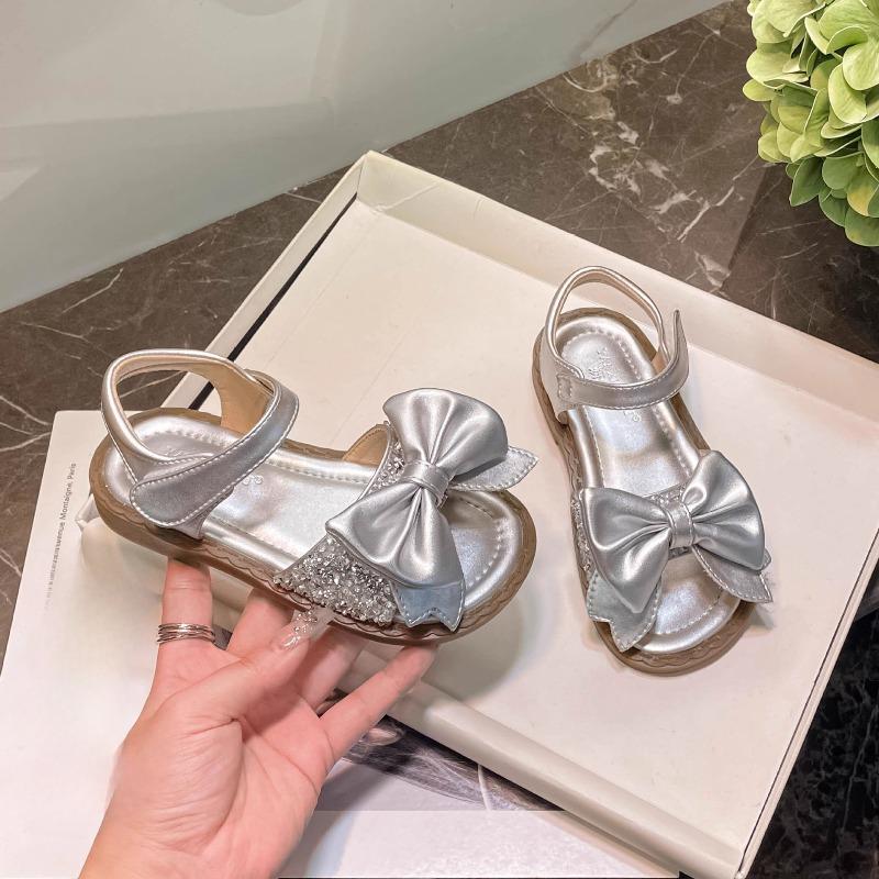 

Children s Sandals Beach Shoes New Style Sandals Soft Sole Girls Shoes 25 срібний