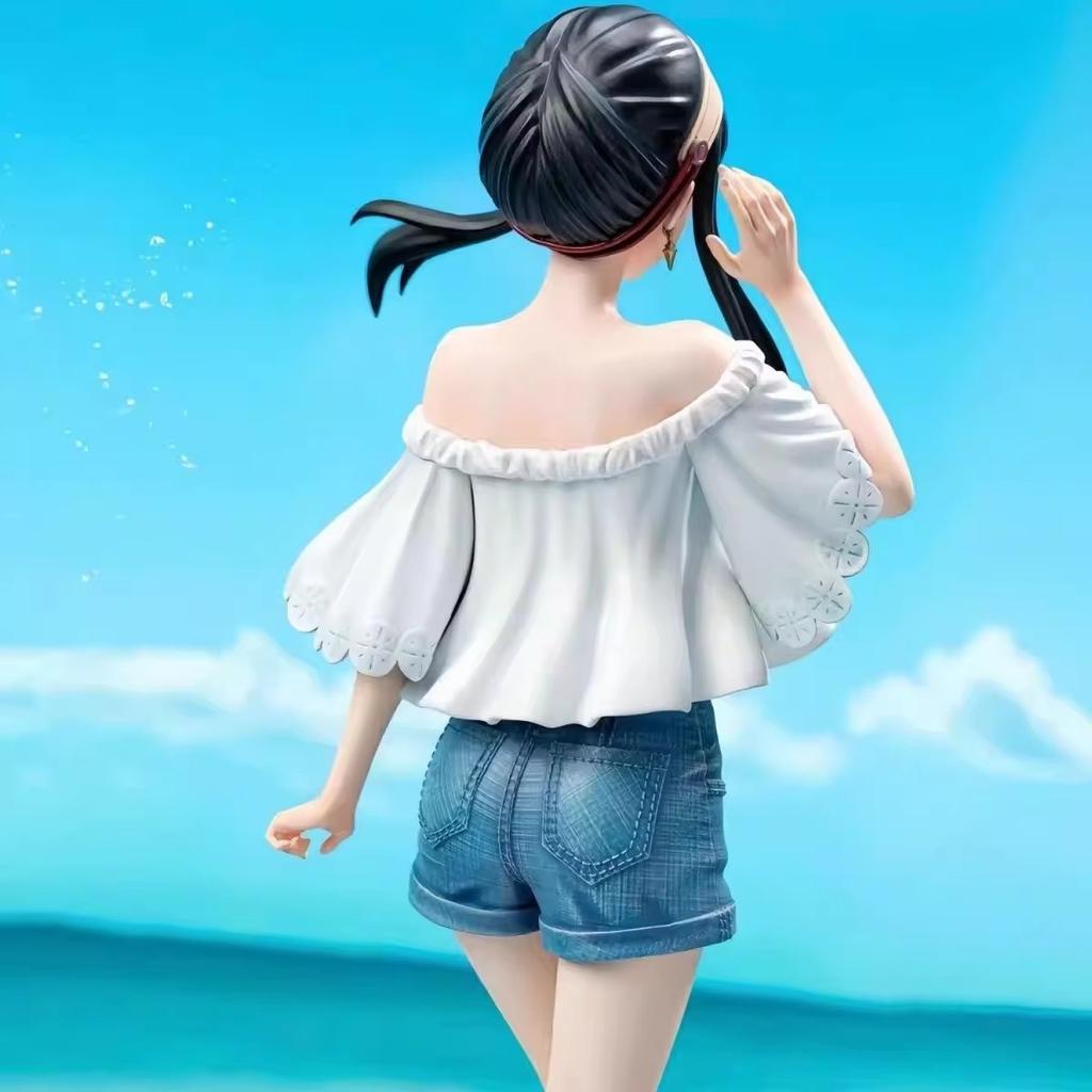 Anime Spy X Family Yor Forger Beach Scene Collectible Figure Pvc Material Statue Model Display Collection Toys Birthday Gifts