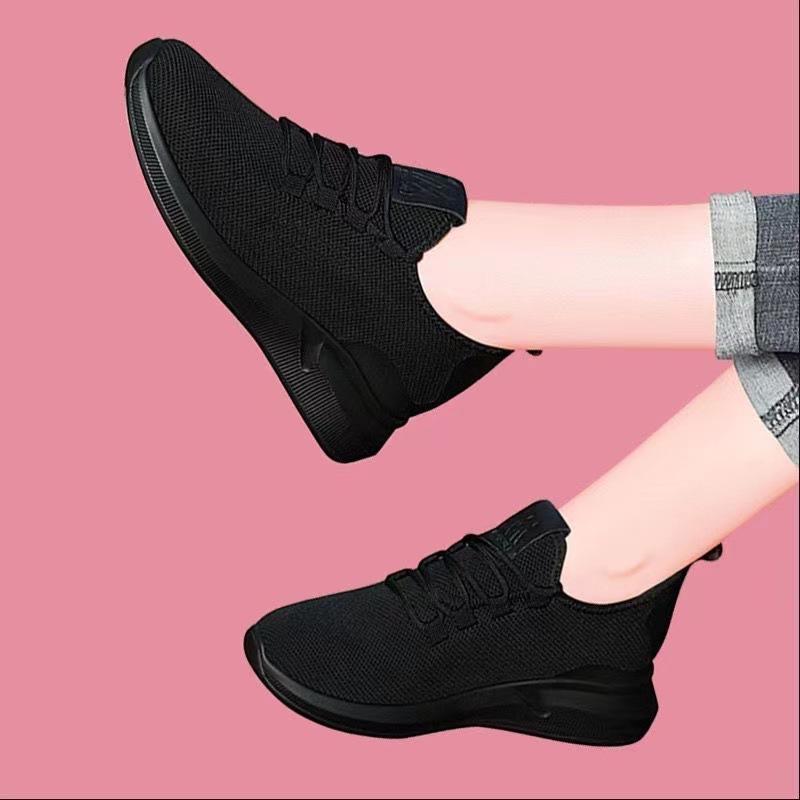 Autumn Versatile Flying Knitting Casual Women's Shoes Sports Small Black Shoes Work Shoes Hotel Kitchen