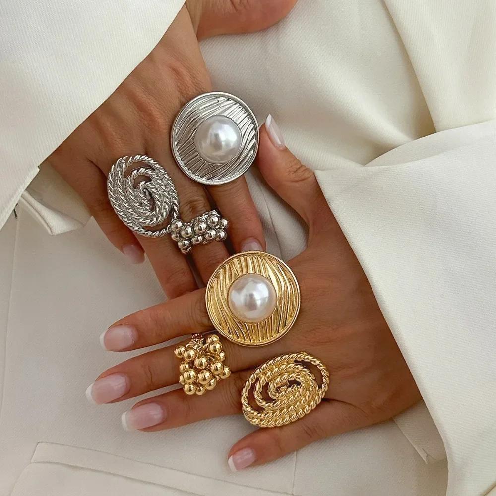 Übertriebenes Persönlichkeitsdesign Metall Faltbare Perlenringe für Damen Retro Geometrischer Kreis Blatt Öffnung Finger Schmuck Zubehör