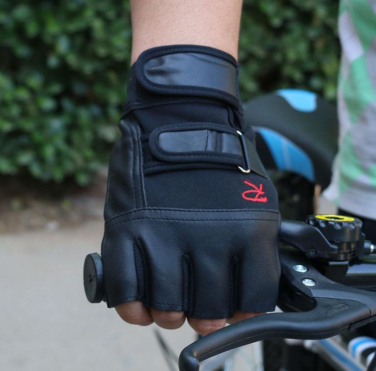 

Мужские и женские перчатки без пальцев для занятий спортом на открытом воздухе, из ПУ кожи, с открытыми пальцами, тонкие, для танцевальных выступлений, тактические, для фитнеса, кожаные перчатки без пальцев one size