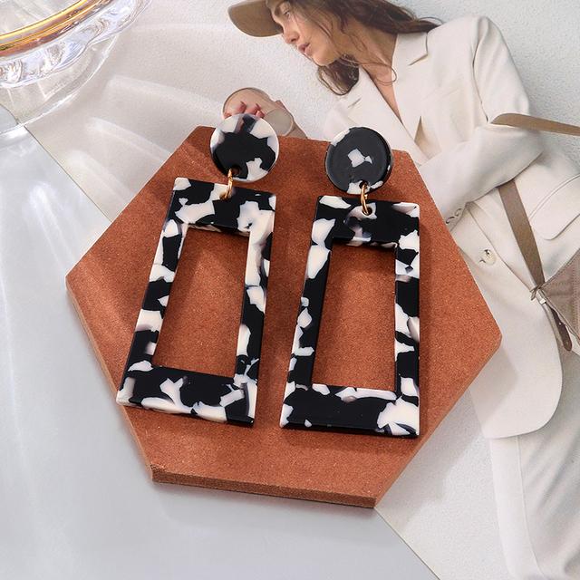 

Женские серьги Акриловые серьги-подвески для женщин Геометрические серьги-кольца Большие висячие белые серьги Модные украшения