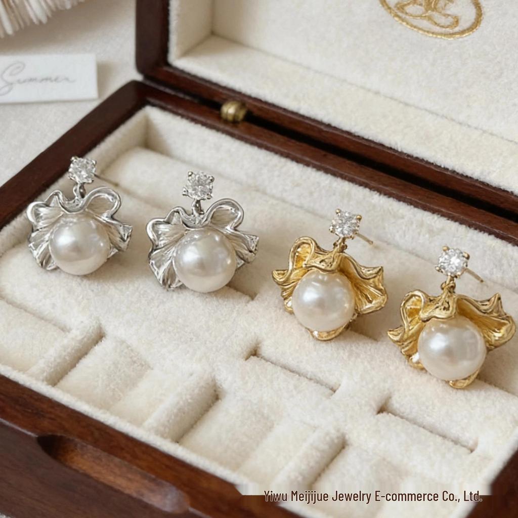 Fan-Shaped Ginkgo Leaf Pearl Tassel Earrings for Women - Light, Luxurious, High-End Statement Pieces