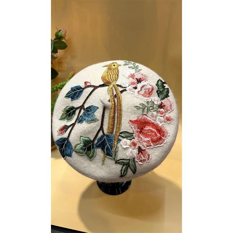 

Ins Chic Winter Design Wool Ethnistyle Embroidery Beautiful Flowers Lady Beret Cap Women Leisure Painter Hat head size 57cm