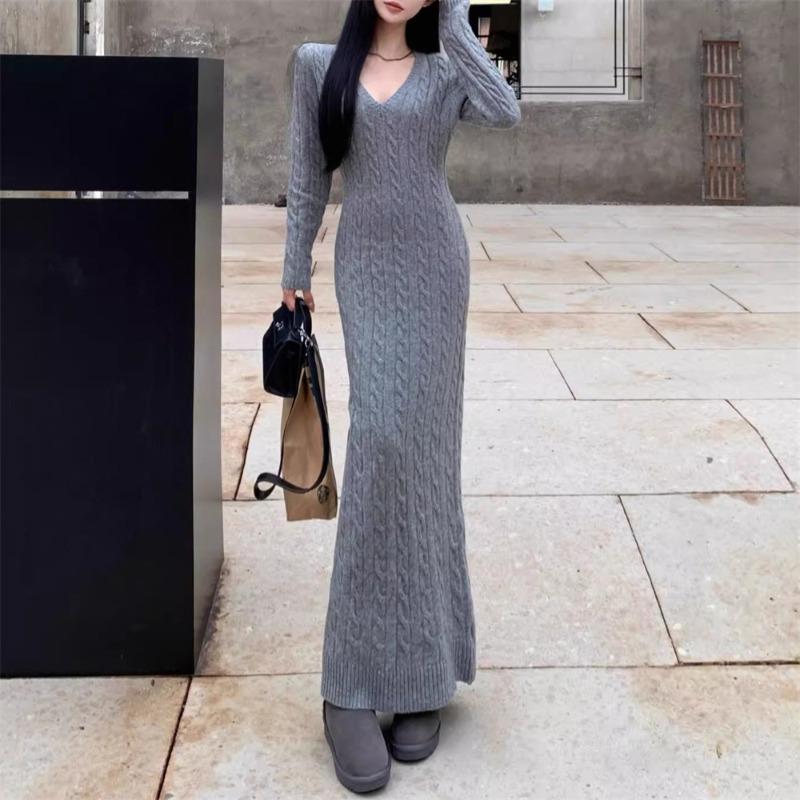 Collar twist pattern long sweater knitted dress children's autumn and winter temperament slim fit, hip base, long dress inside