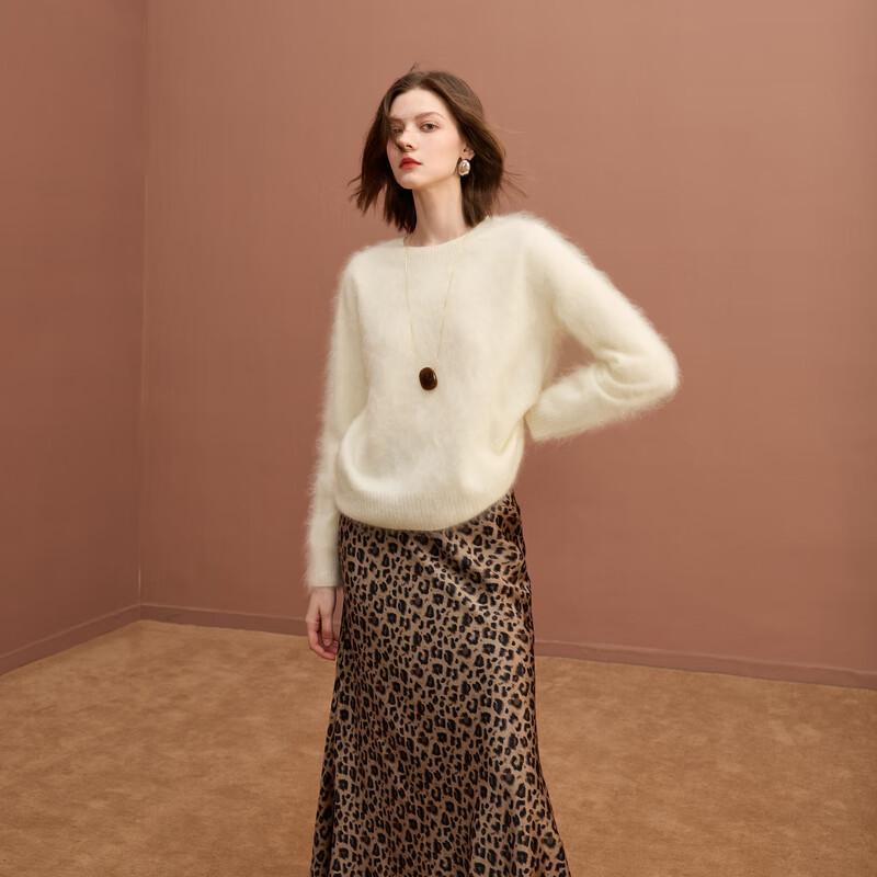 

Sancai 2025 Winter Loose Round Neck Cashmere Sweater