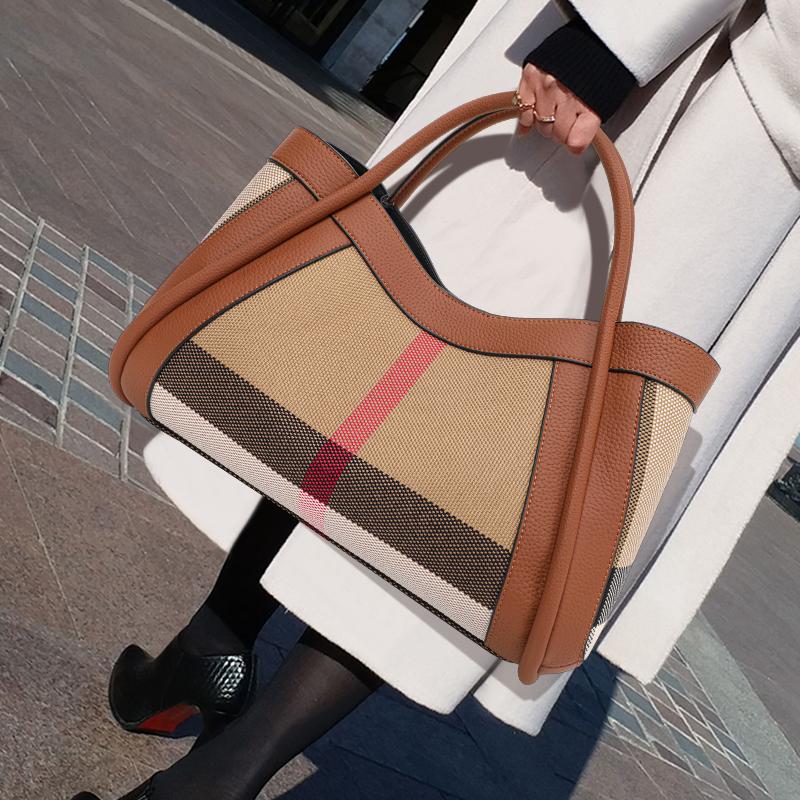 

New Retro Checkered Women s Handbag Fashionable and Advanced Large Capacity Canvas with Cowhide Mother tote bag
