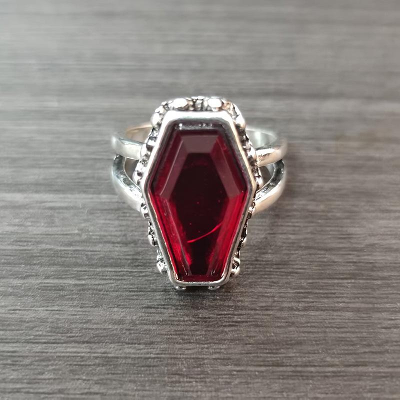 Retro punk style jewelry, creative niche imitation ruby ring, popular ring