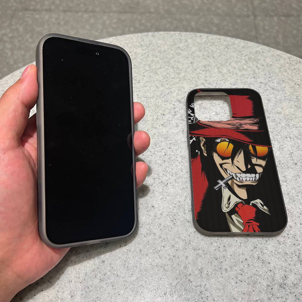 Horror Anime Hellsing For IPhone 17 16 15 Plus Pro Max 12 14 Plus 11 13 Wave Corrugated Stripe Funda Phone Cover