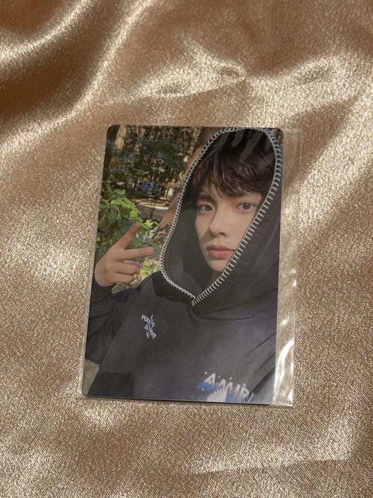 [USED] ENHYPEN BORDER:DAY ONE Heeseung Weverse Bonus Trading Card