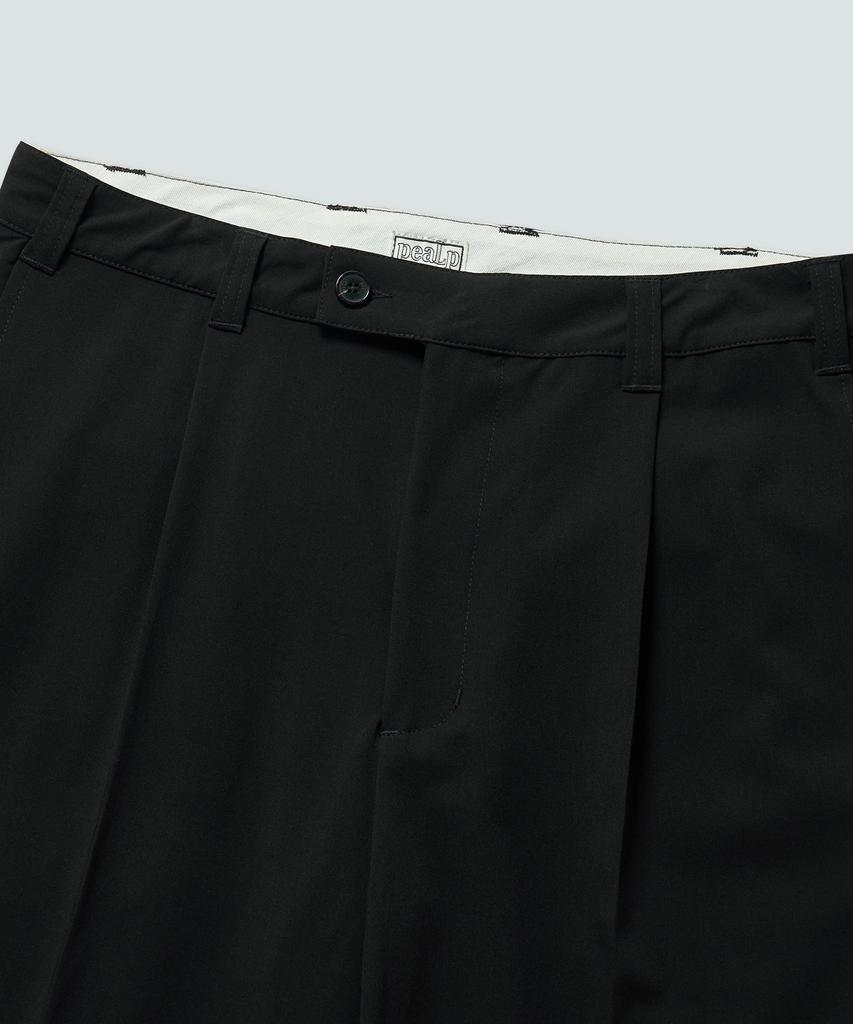 Pilpeu One-Tuck Slacks (Black)