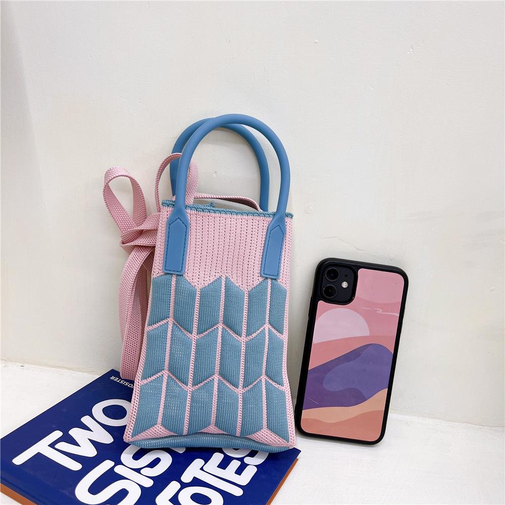 Plaid Cartoon Women's Crossbody Mini Bag: Cute, Lightweight, Knitted Phone Holder for Parent-Child Matching (2024)