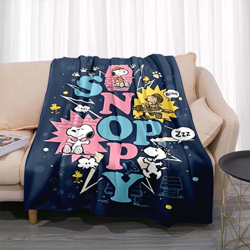 Warm blanket, Snoopy cartoon pattern, comfortable nap blanket, soft and skin-friendly, a great gift for friends and family.