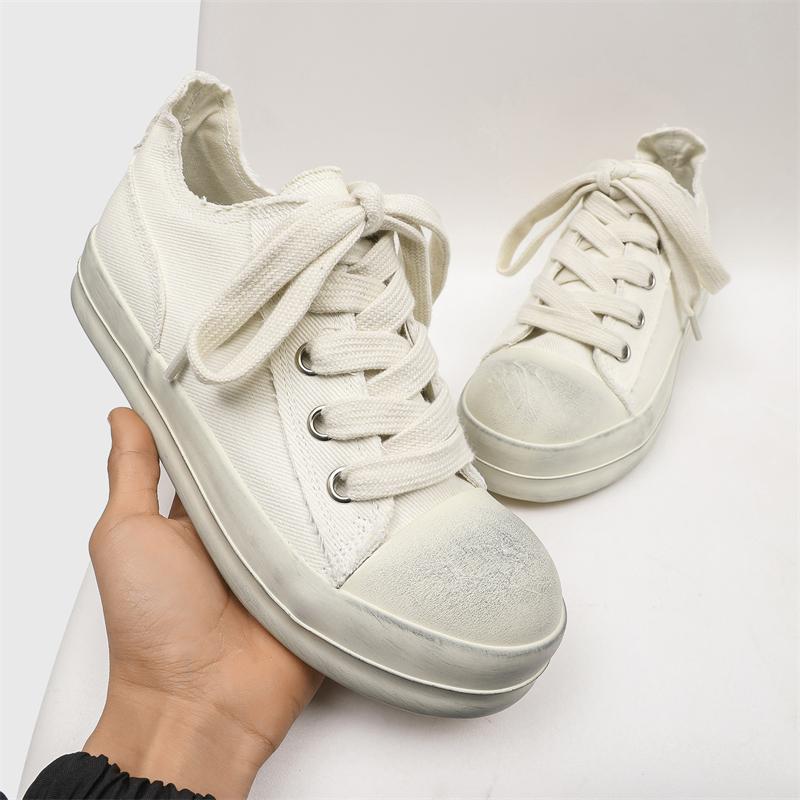 2026Nuevas Zapatillas de Lona para Hombre con Suela Gruesa Moda con Cordones Casuales Zapatos Juveniles Ligeros Cómodos para Exteriores Planos de Diseñador Zapatos para Caminar