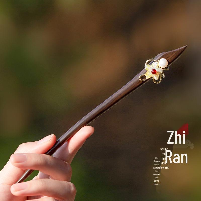 Elegant Ebony Flower Hairpin for Women – Ancient Style, High-End Feel, Simple Chinese Design, Perfect for Daily Use.