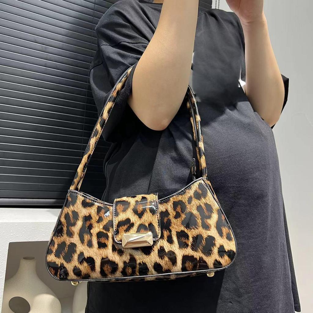 Women'S Personalized Leopard Print Shoulder Bag Glossy Trend Underarm Handbag