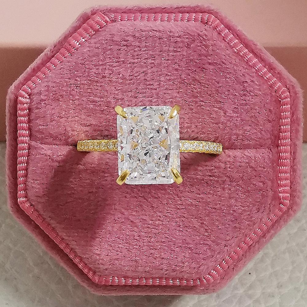 

Європейська та американська розкішна каблучка з дизайном крижаної квітки для жінок - Супер Блиск r7233 Size 5 золотий