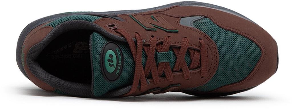 Кроссовки New Balance 580 mahogany/nightwatch green/blacktop